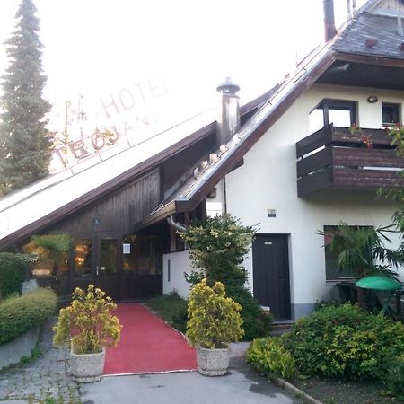 Hotel Trojane, Inspiration Of The Green Retreat Exterior foto